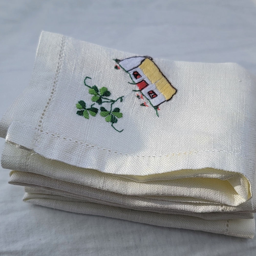 Vintage Irish Linen Napkin Set Of 4 Shamrock & Cottage Embroidered Cottagecore